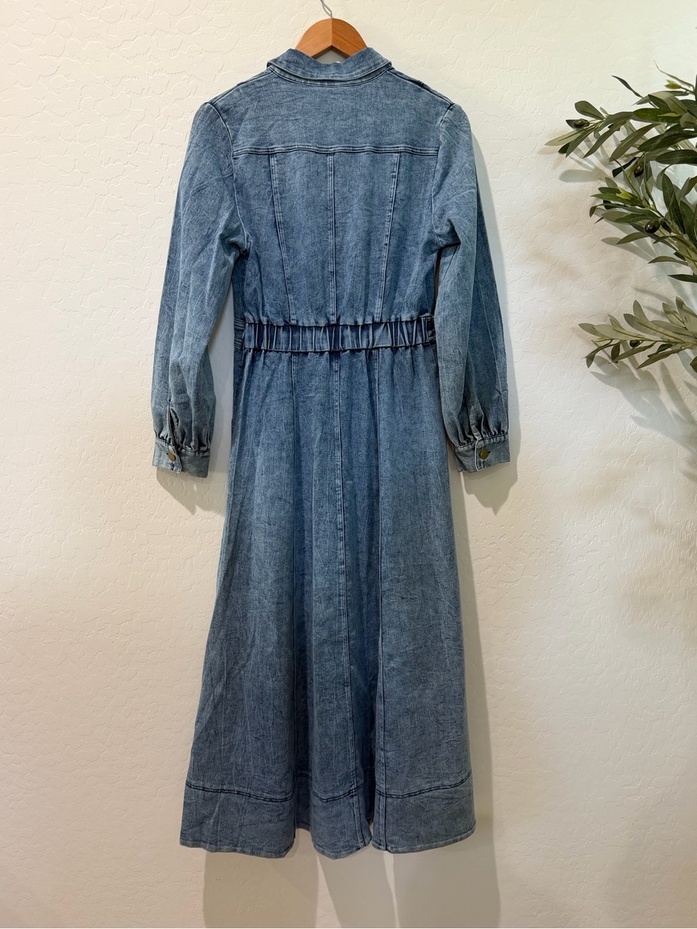 Petal & Pup Emberly Three-Quarter Sleeve Stretch Denim Maxi Dress - Picture 4 of 8